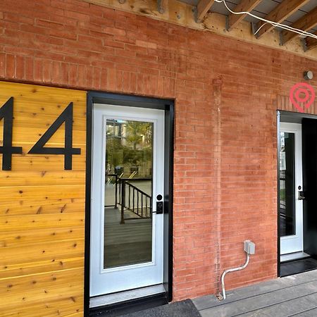 Entire 1 Bedroom Apartment Across From Google - Br5 Kitchener Esterno foto