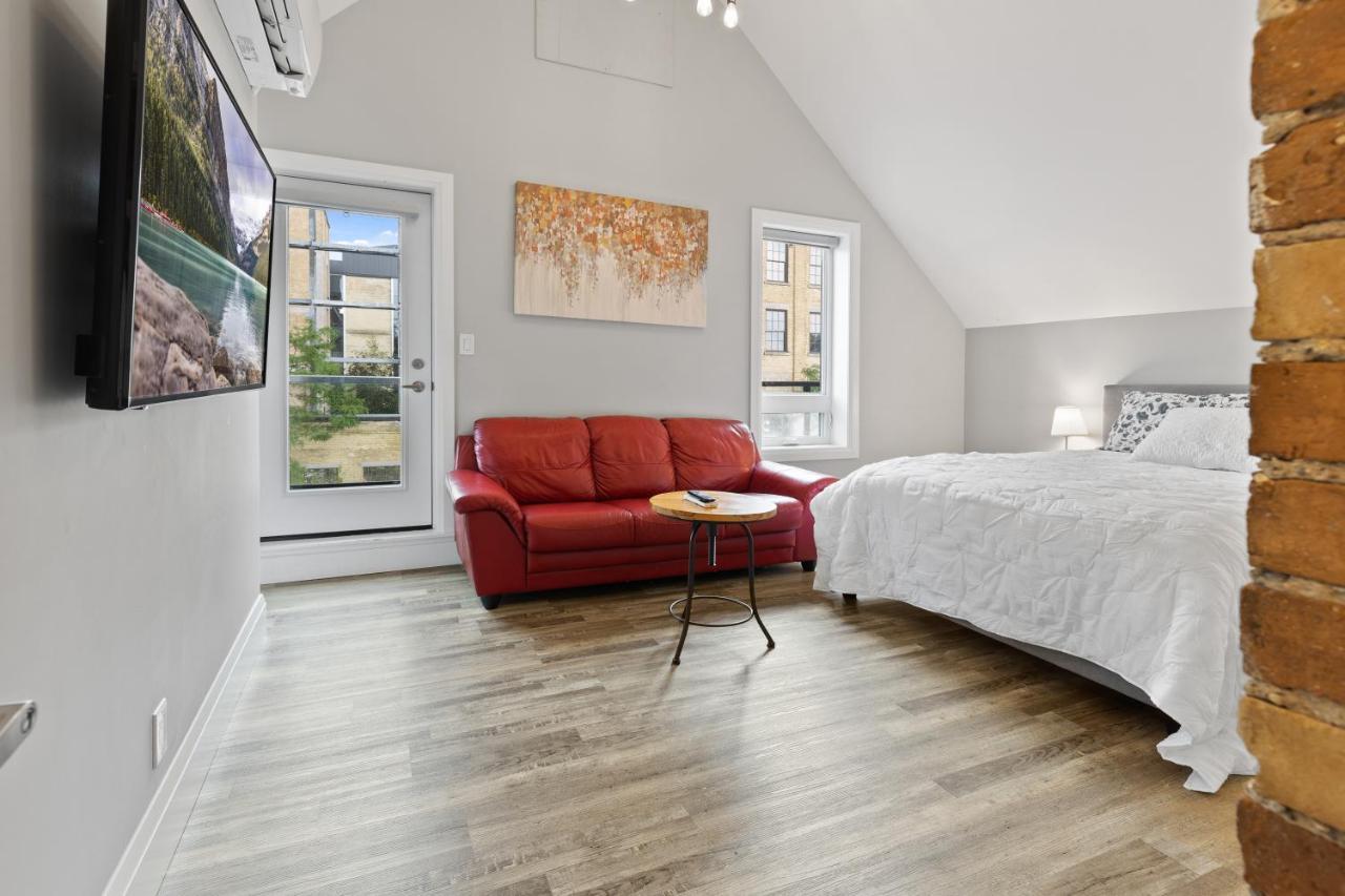 Entire 1 Bedroom Apartment Across From Google - Br5 Kitchener Esterno foto
